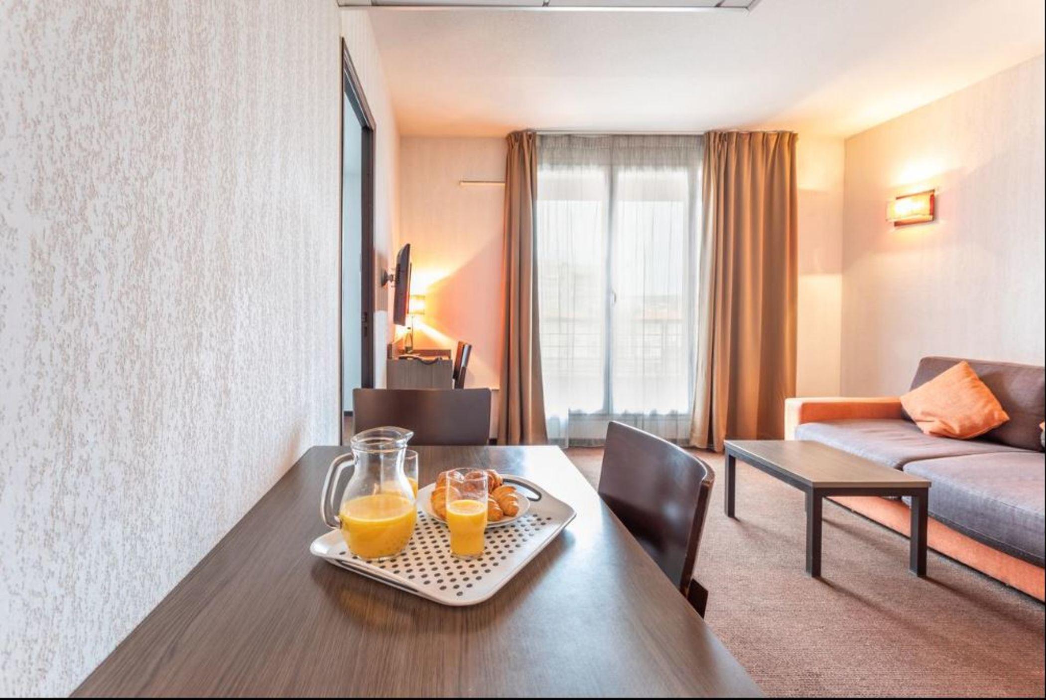 Comfort Aparthotel Nimes Centre Eksteriør billede
