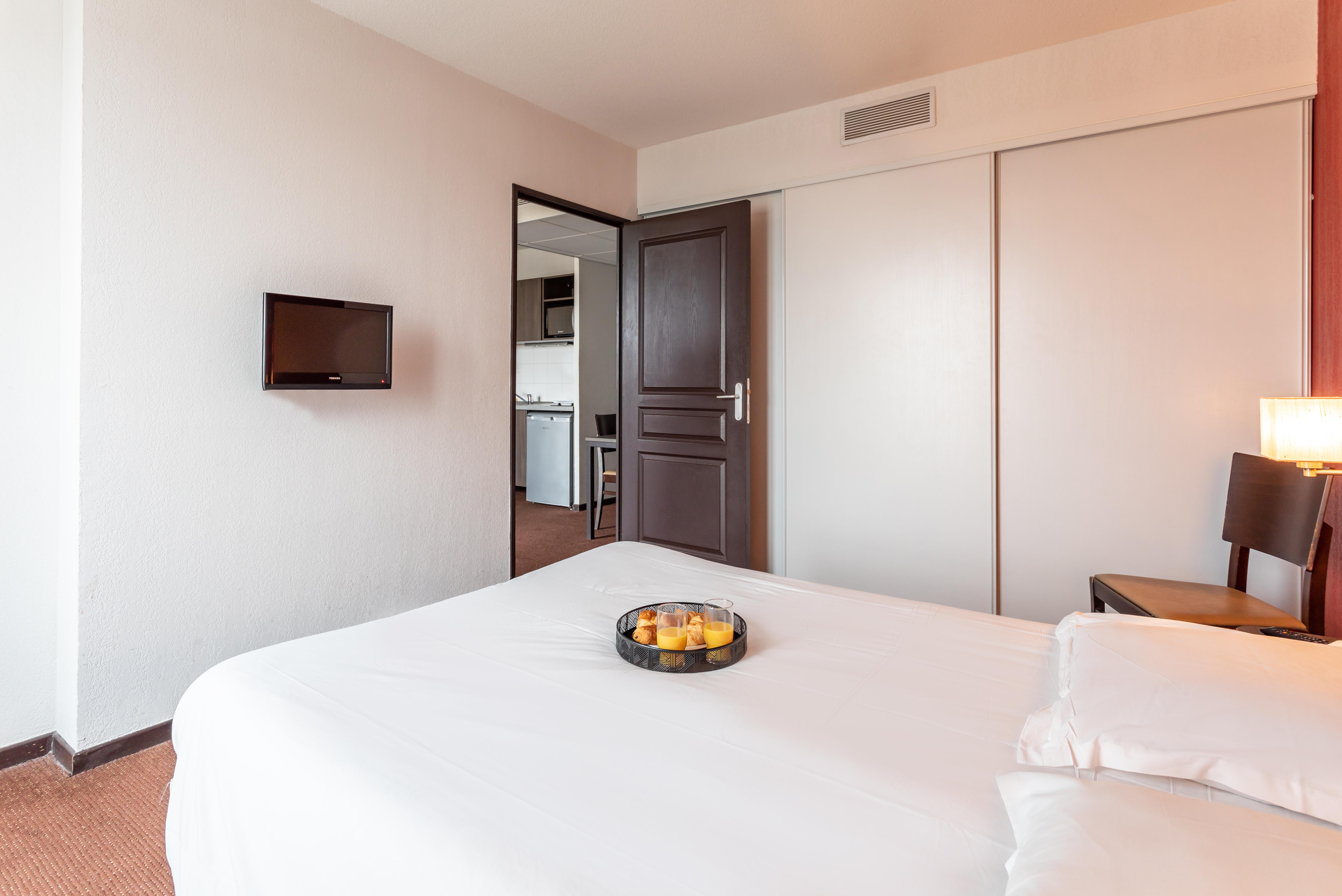 Comfort Aparthotel Nimes Centre Eksteriør billede