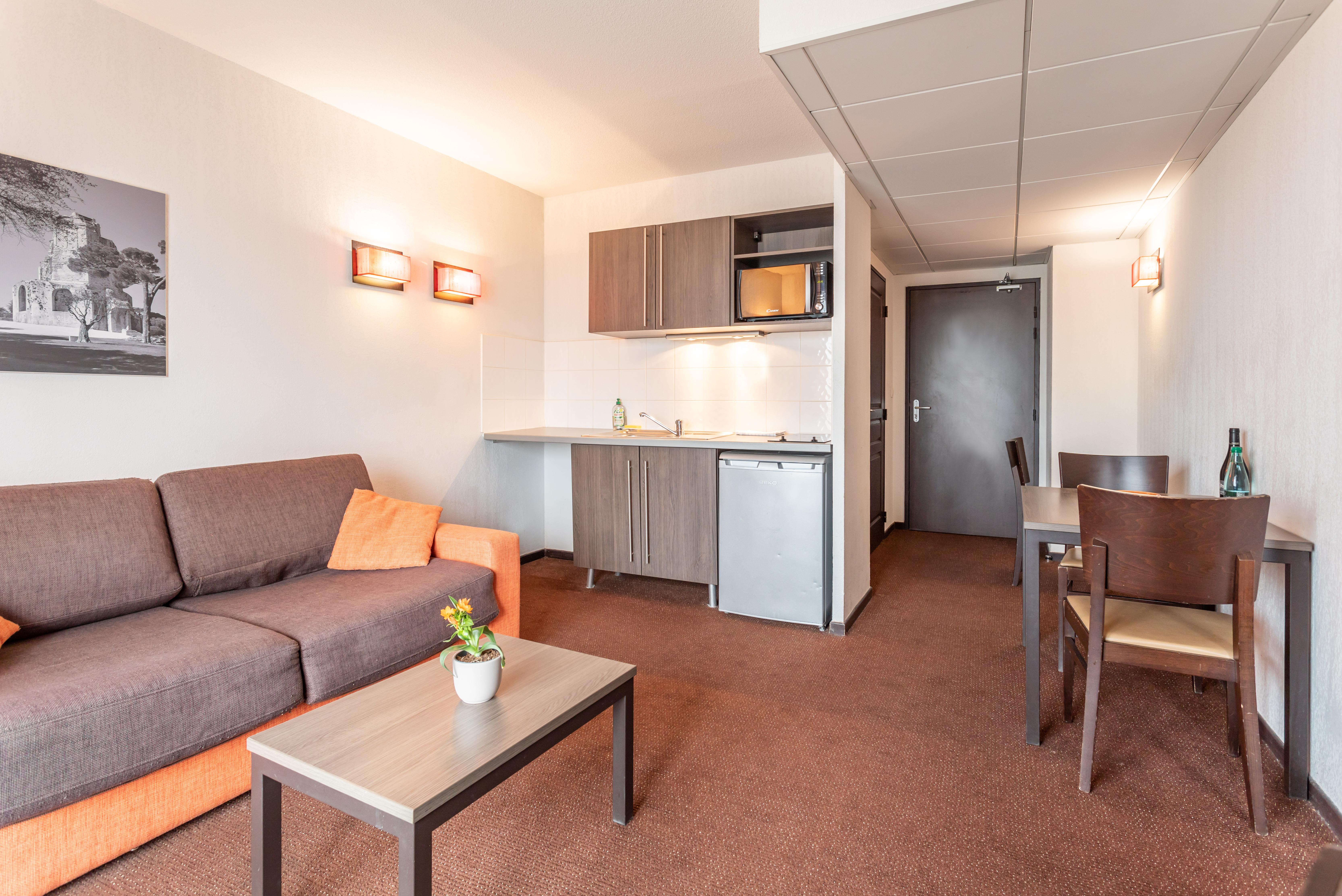 Comfort Aparthotel Nimes Centre Eksteriør billede