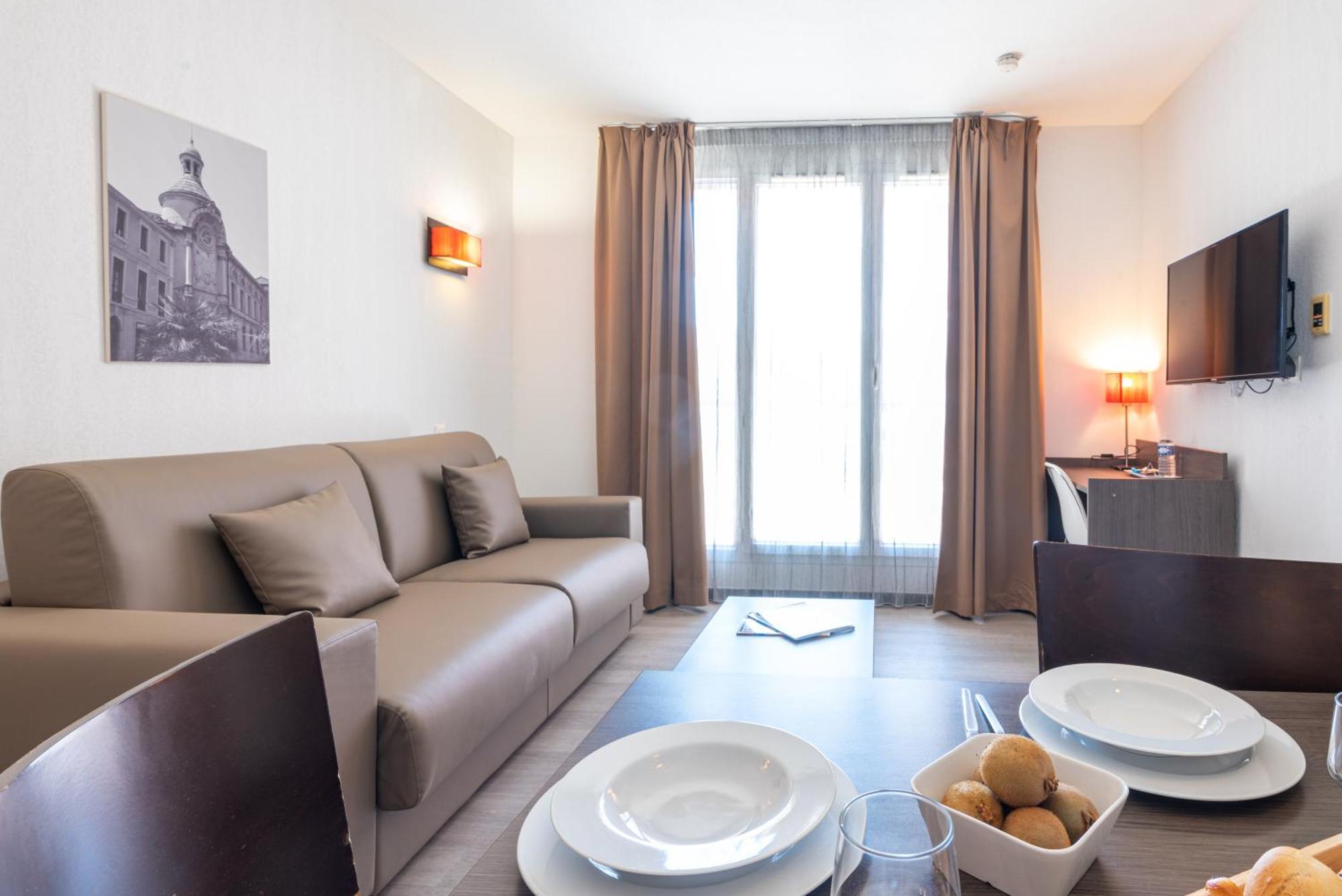 Comfort Aparthotel Nimes Centre Eksteriør billede